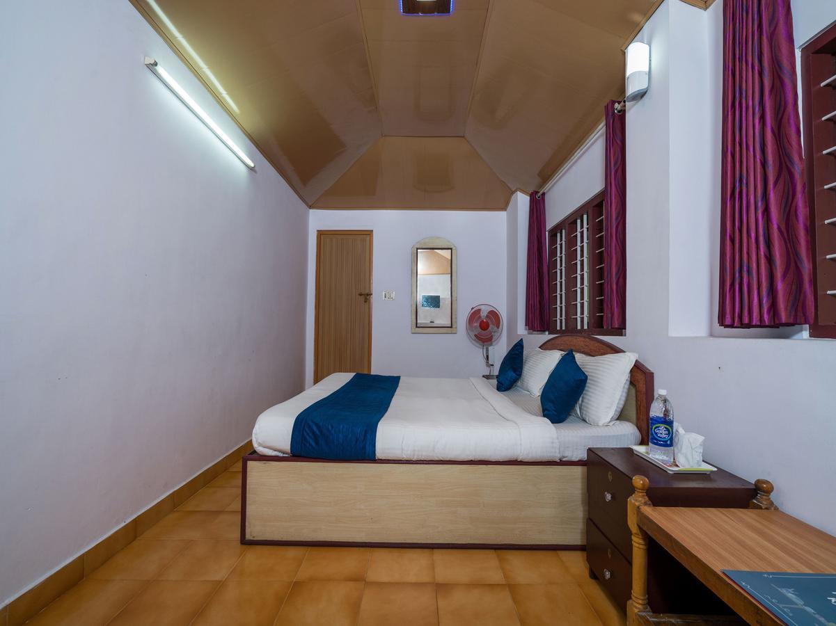 Oyo 10262 Hotel Munnar Rock Dış mekan fotoğraf