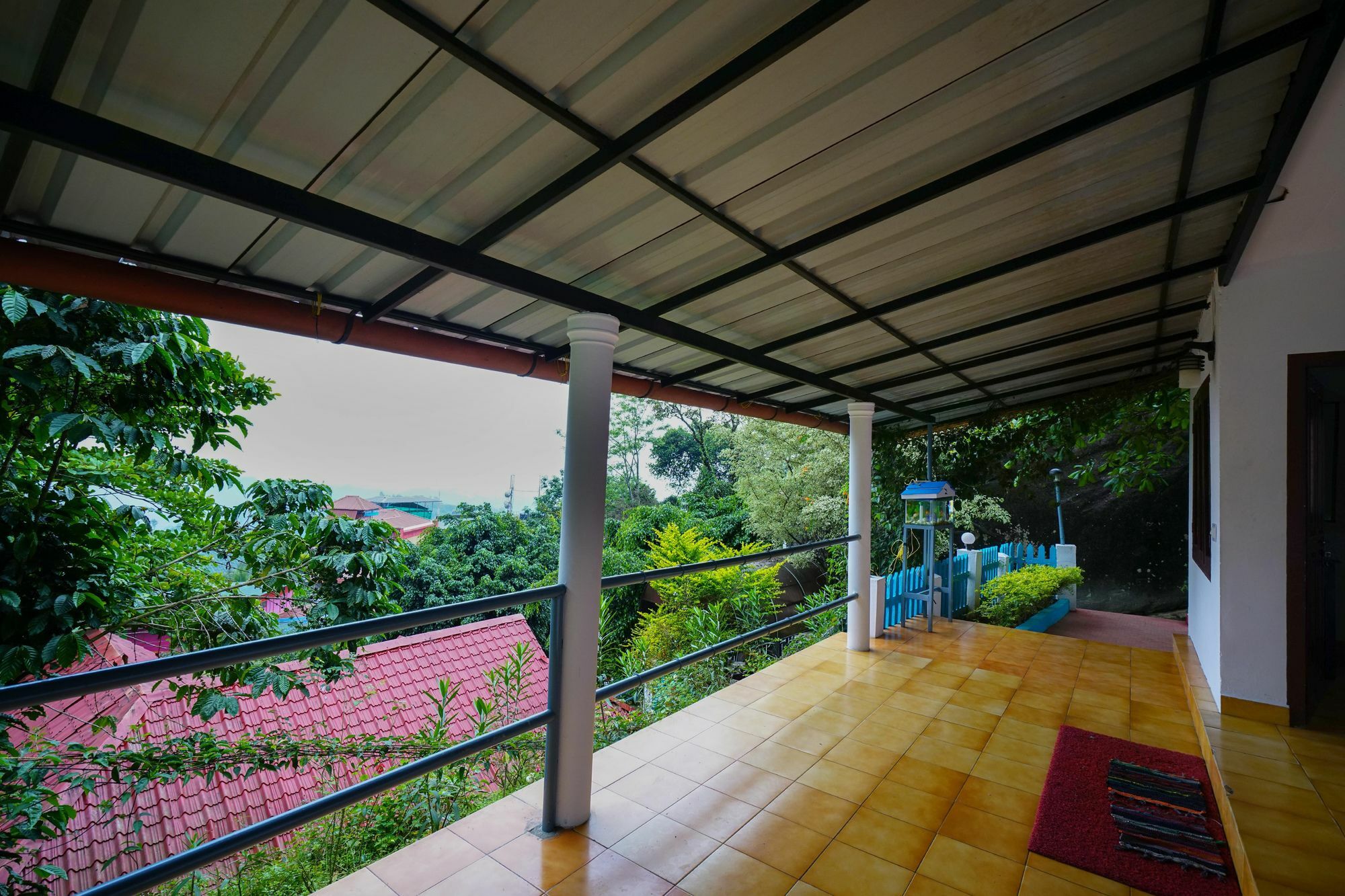 Oyo 10262 Hotel Munnar Rock Dış mekan fotoğraf