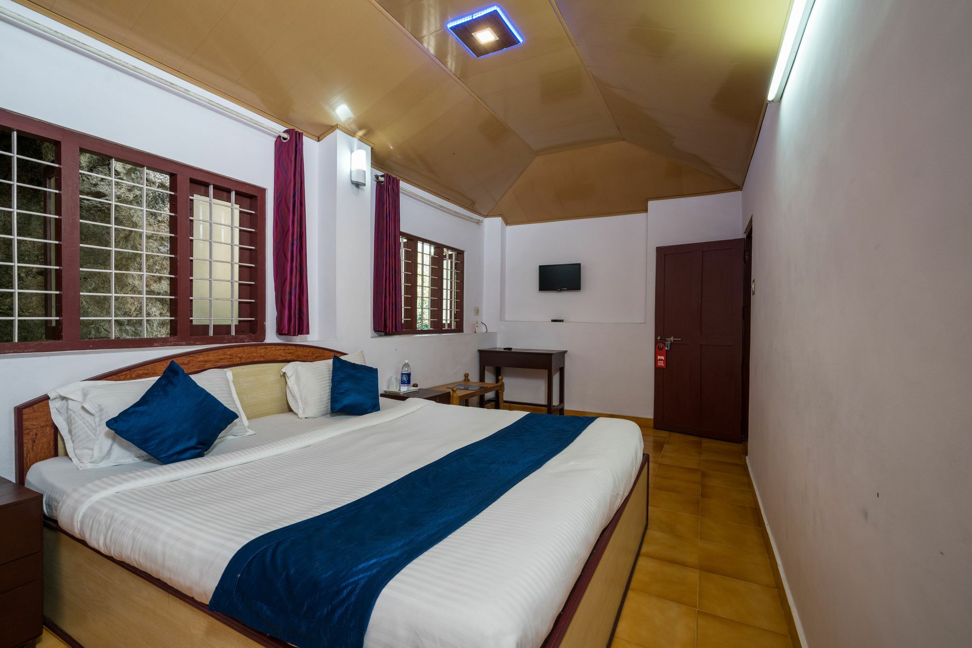 Oyo 10262 Hotel Munnar Rock Dış mekan fotoğraf